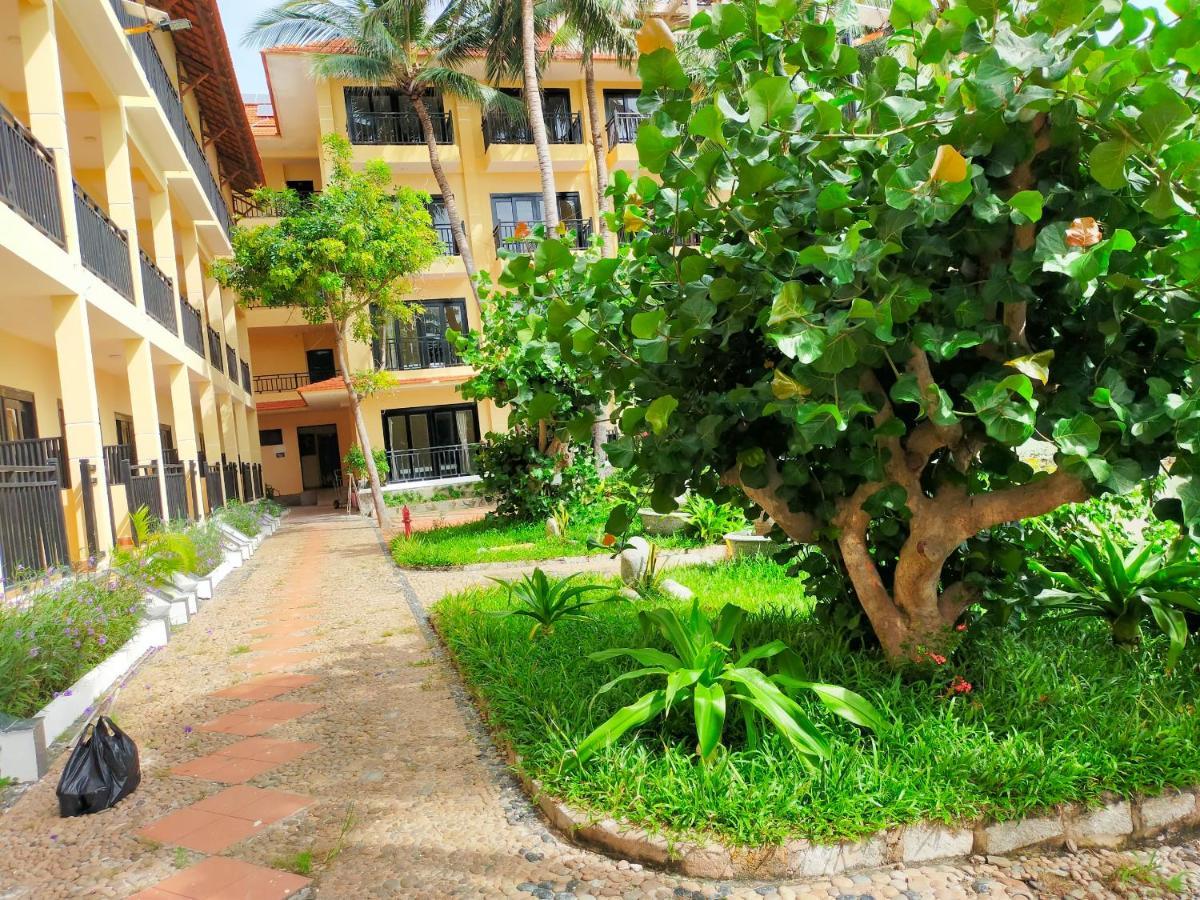 Hon Rom Central Beach Resort Mũi Né Extérieur photo