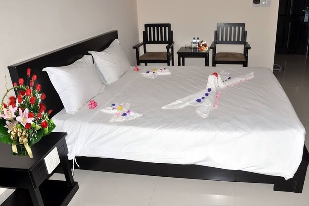 Hon Rom Central Beach Resort Mũi Né Extérieur photo